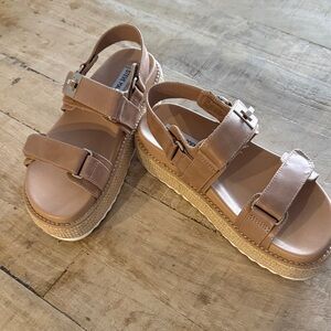Steve Madden Tan Platform Sandals